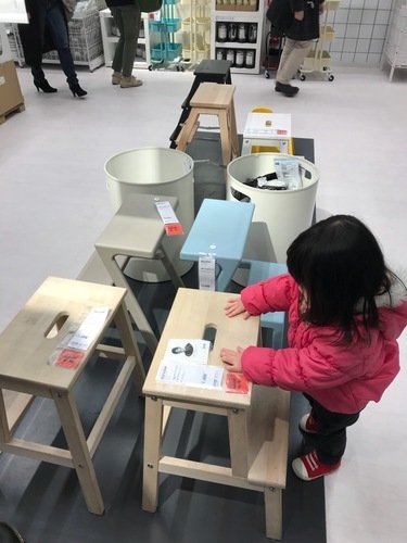 お出かけ日記 Ikea 愛知県 ご紹介 こどもとのikeaの楽しみ方 幼児用 踏み台 娘日記 お買い物大好き